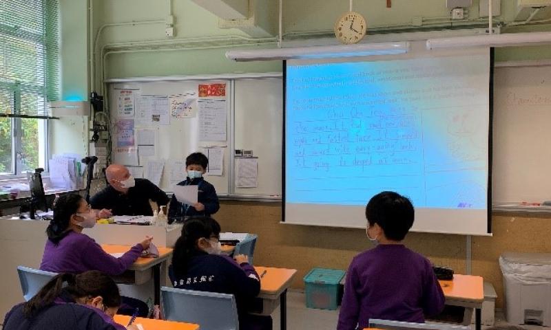 NET gives feedbacks to students’ work.